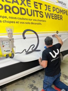 Pose d'un total covering pour Weber